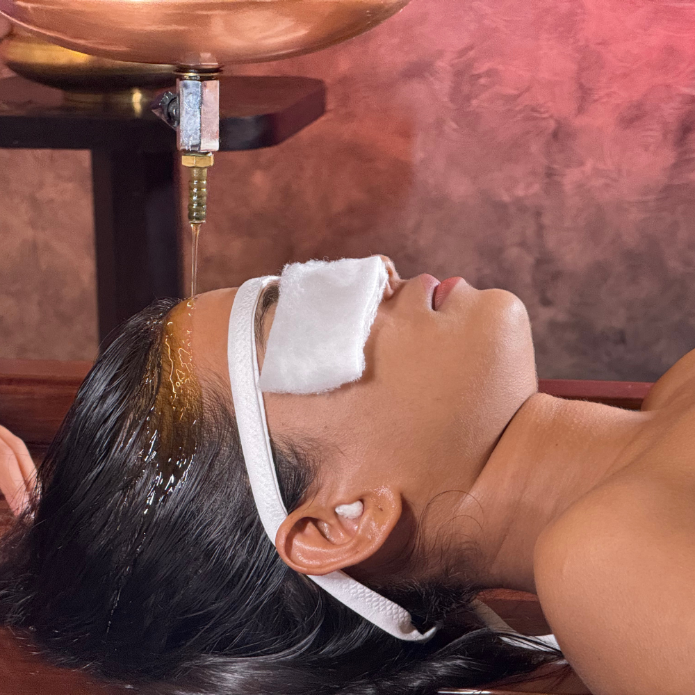 Shirodhara with Tender Coconut